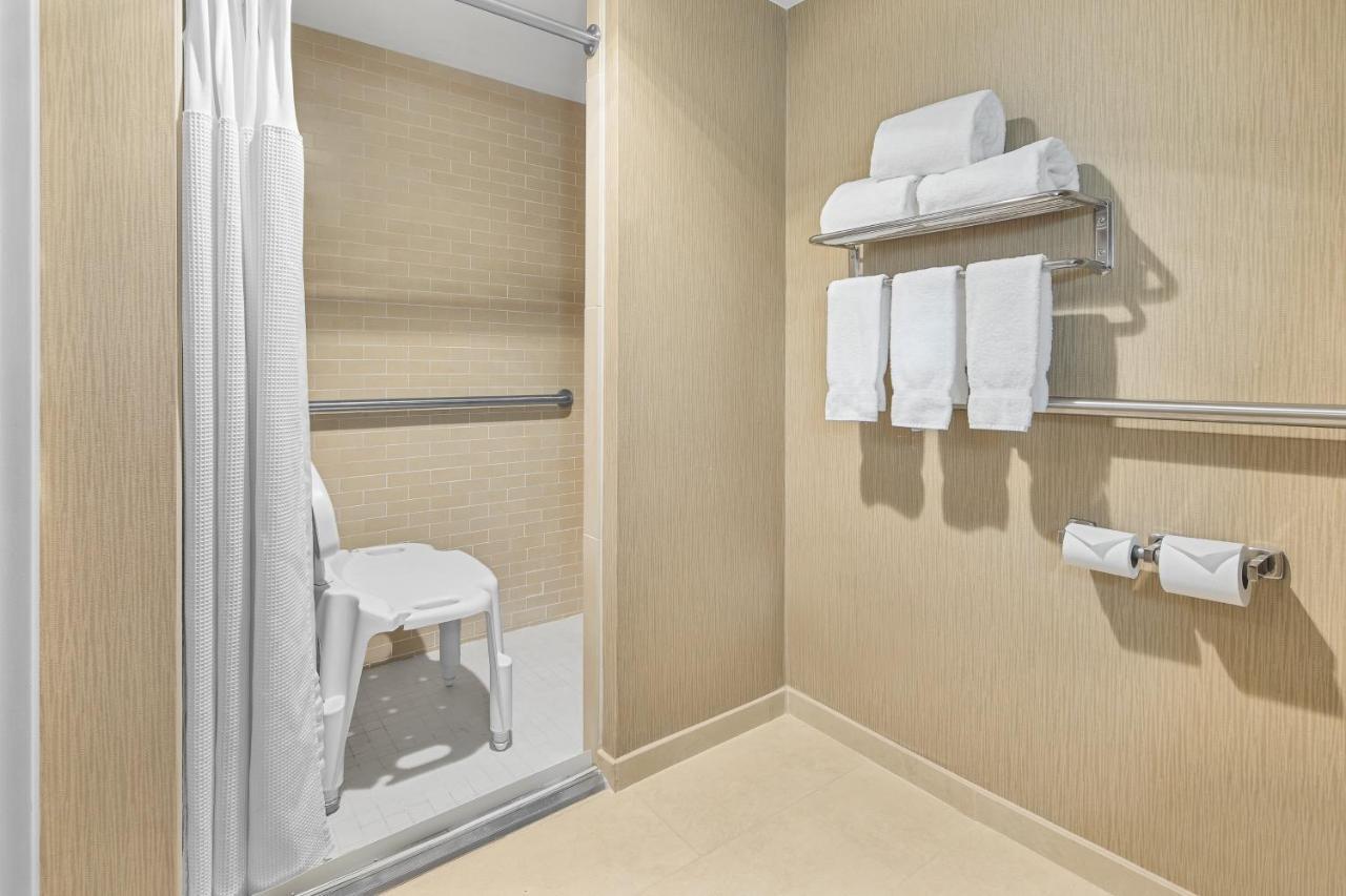 Crowne Plaza Greenville By Ihg Extérieur photo