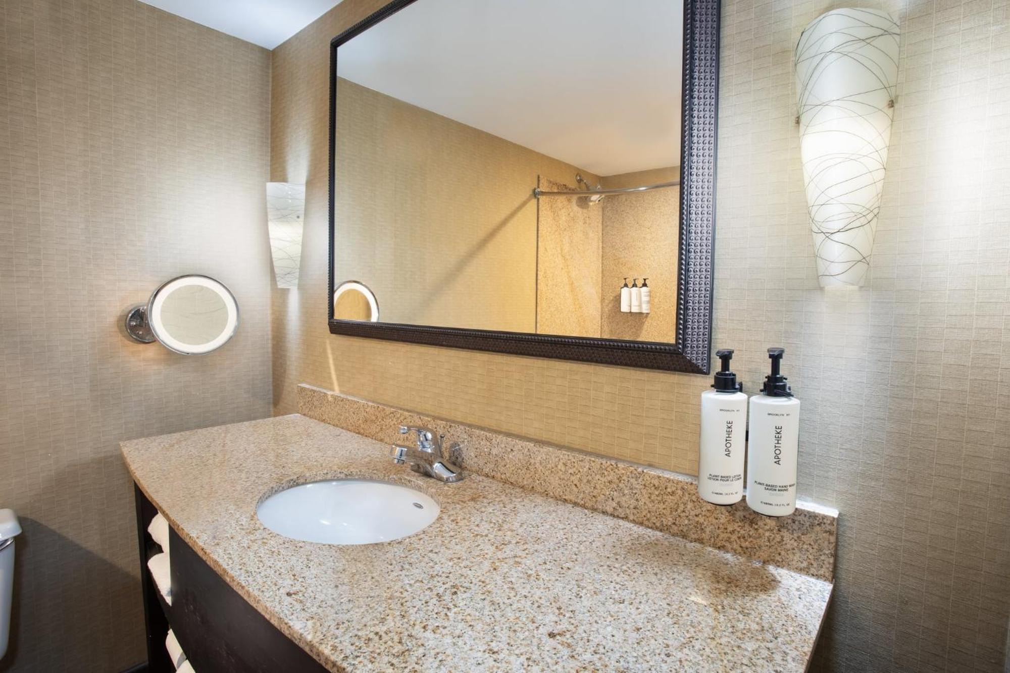 Crowne Plaza Greenville By Ihg Extérieur photo